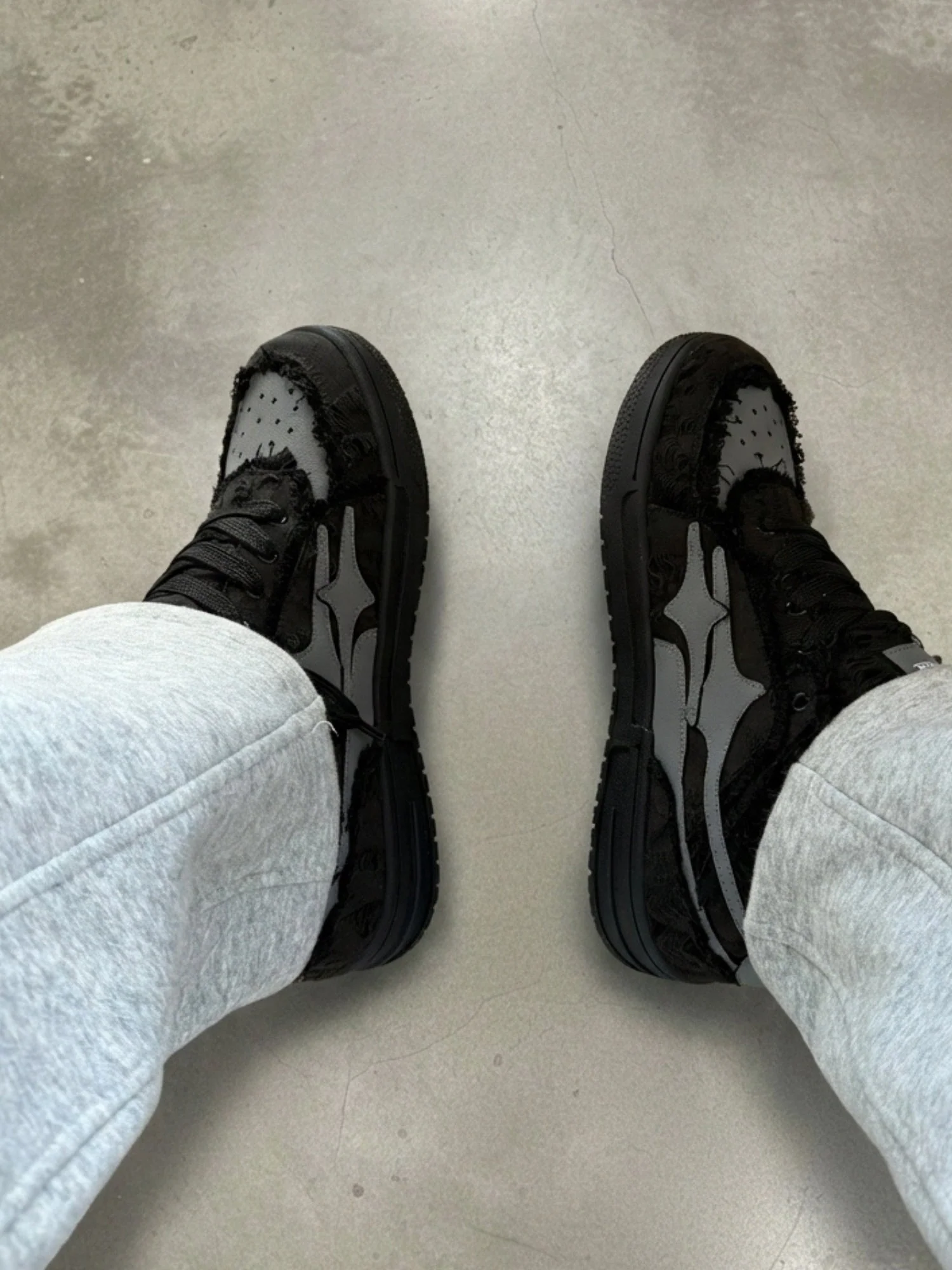 DCRB Broken Black Sneakers - Image 5